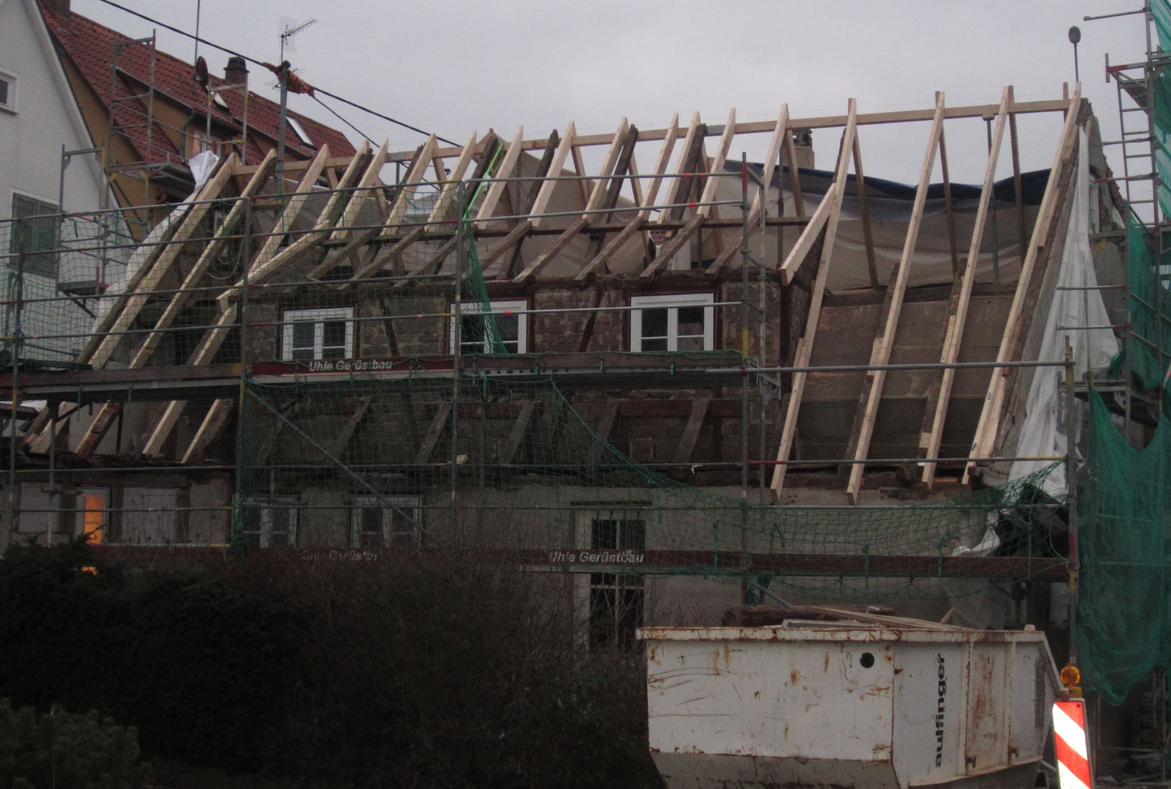 Dachstuhl Neubau bei Dachsanierung – Einfamilienhaus Stuttgart